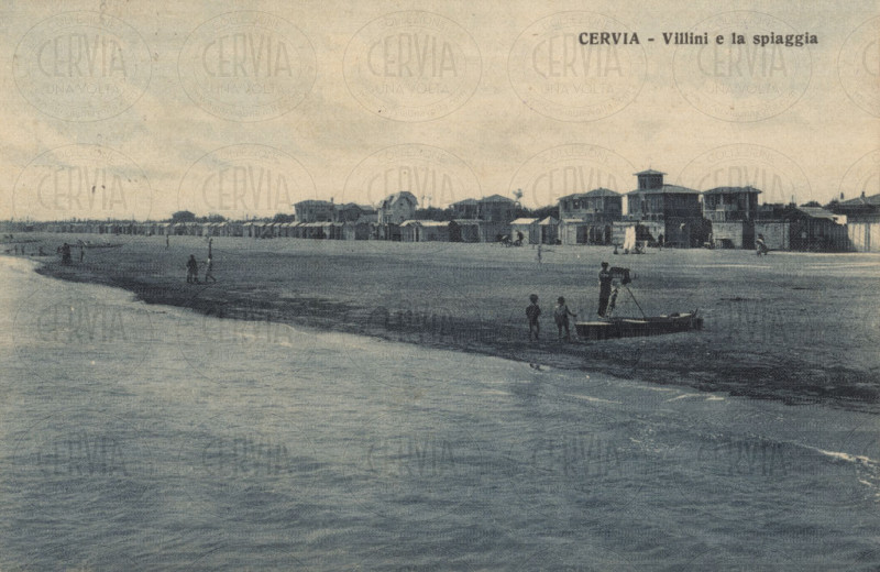 Cervia - Villini e la spiaggia