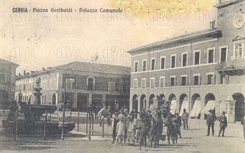 Cervia - Piazza Garibaldi - Palazzo Comunale