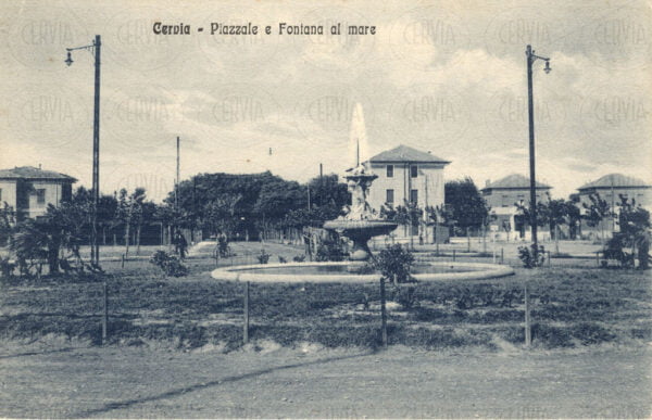 Cervia - Piazzale e Fontana al Mare