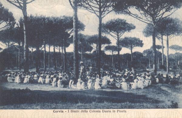 I Bimbi della Colonia Dante in Pineta