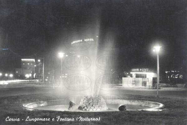 Lungomare e Fontana (Notturno)