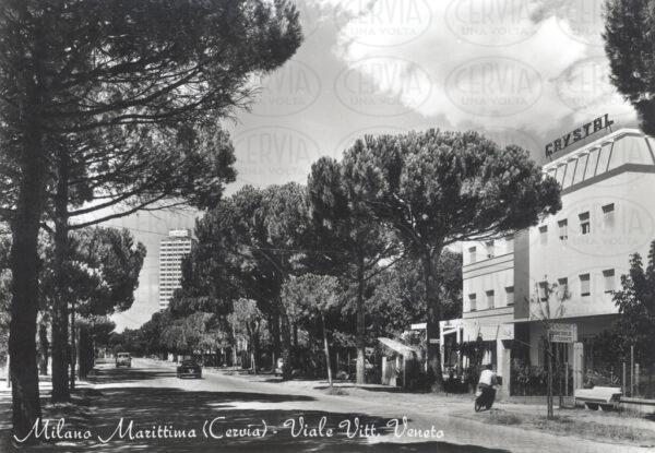 Hotel Crystal e Viale Vittorio Veneto